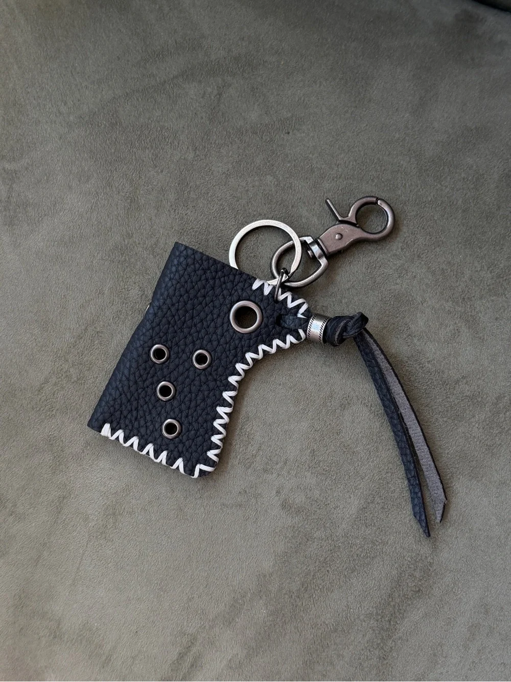 Black Leather Keychain Wallet with White Stitching